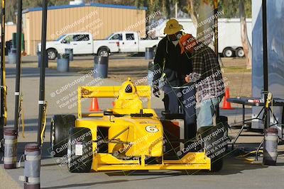 media/Nov-19-2022-CalClub SCCA (Sat) [[baae7b5f0c]]/Around the Pits/